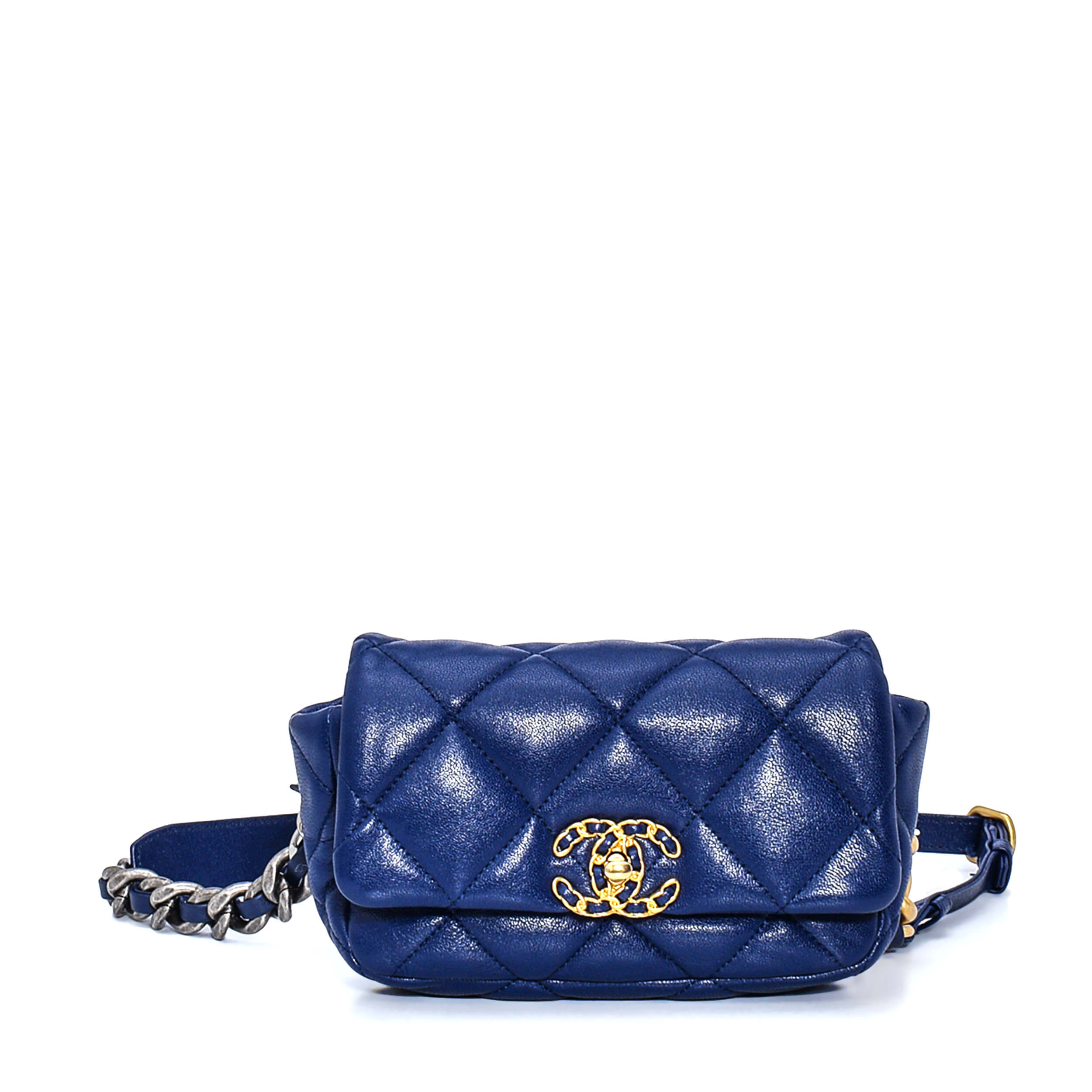 Chanel - Navy Blue Quilted Goatskin no19 Belt Bag 